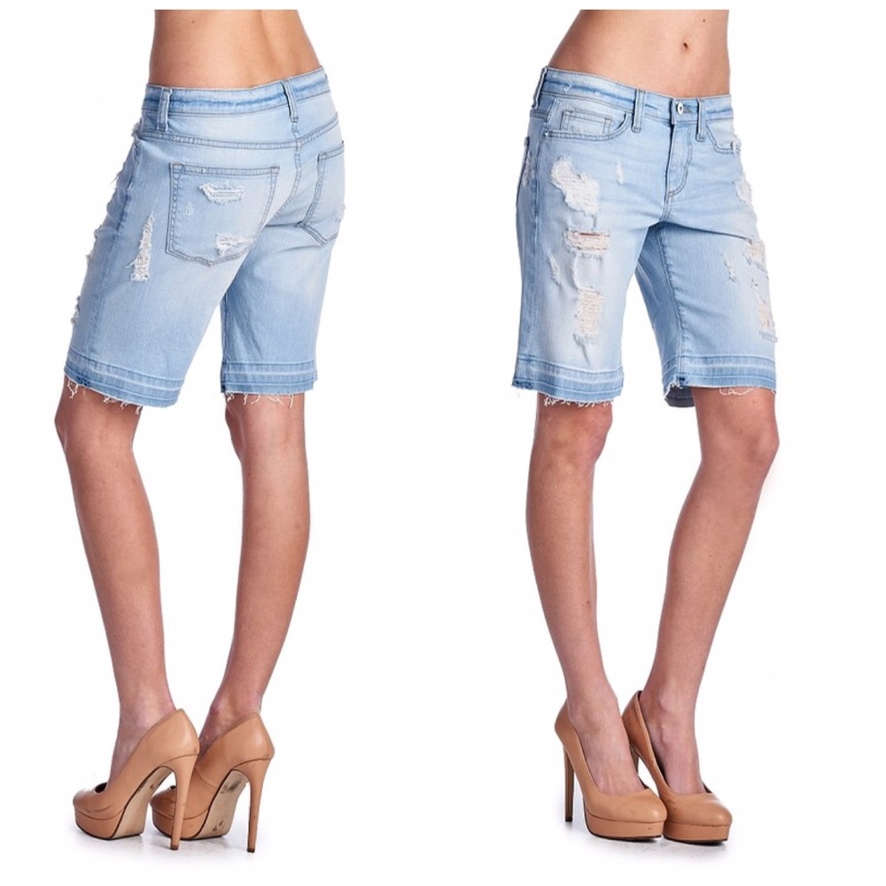 ❤️LAST PAIR! Released hem destroyed denim shorts - Picture 4 of 5